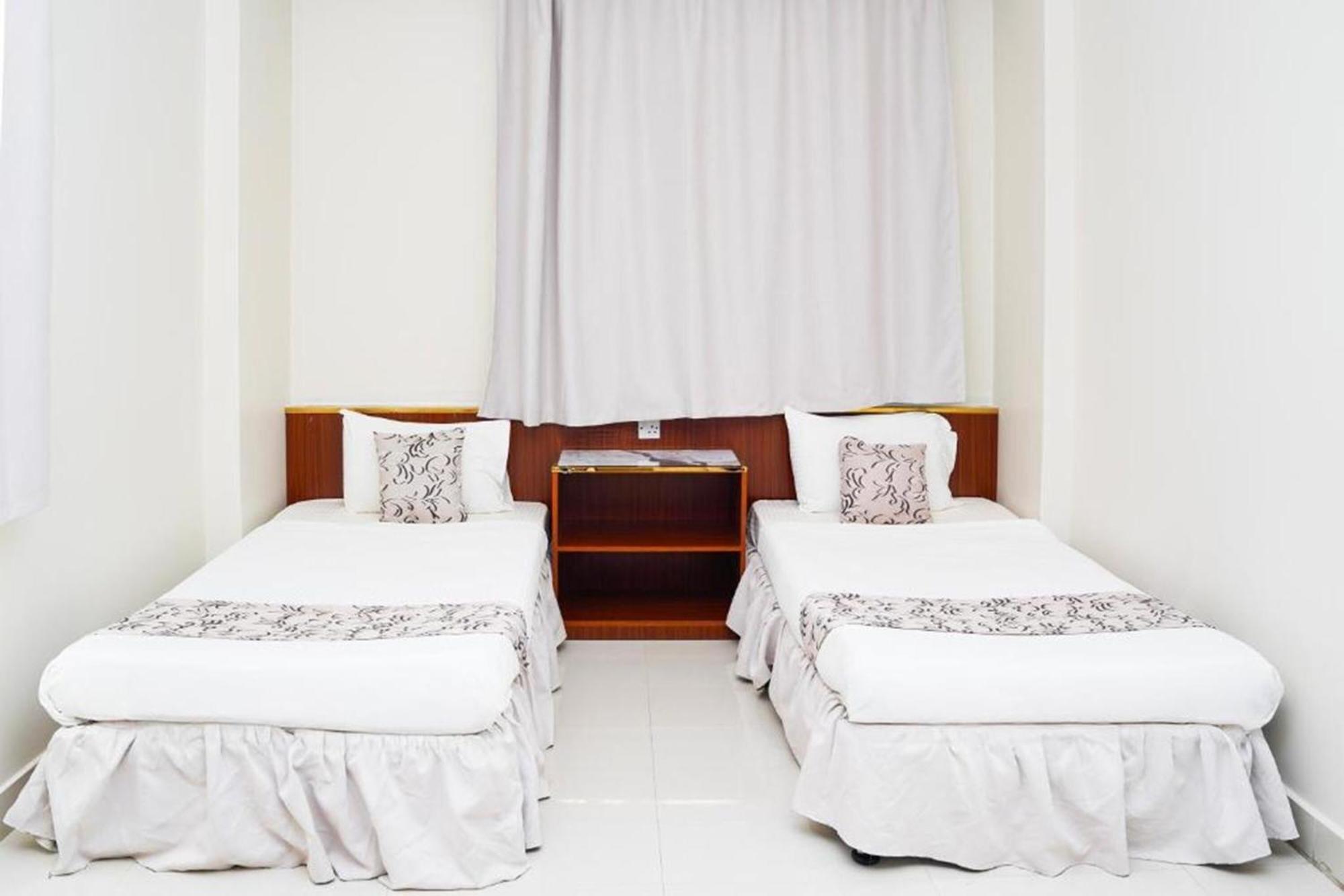 Al Bayrahaa Hotel Apartments Seeb Esterno foto